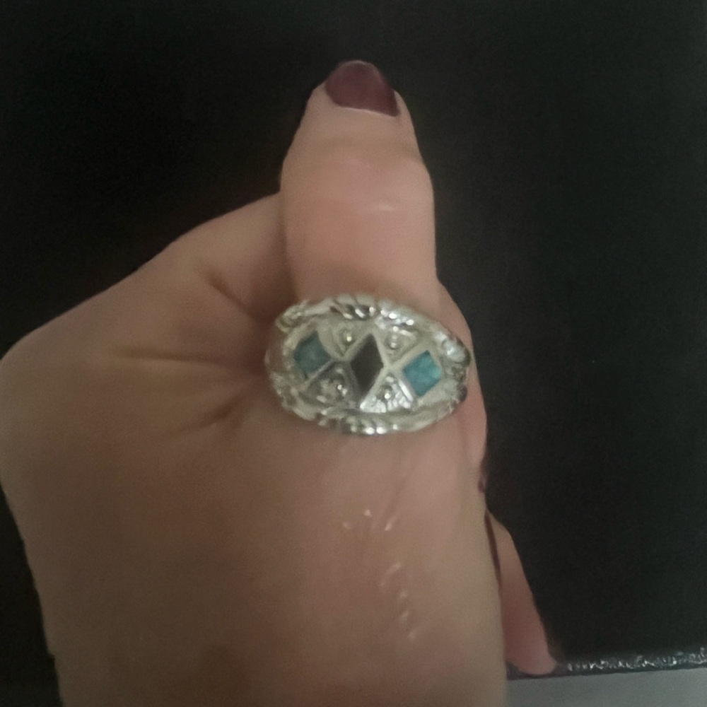 Elegant Silver and Turquoise & Onyx Ring